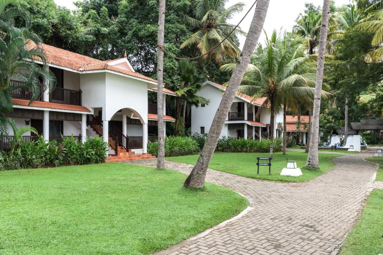 Club Mahindra Ashtamudi Hotel Nīndakara Exterior foto