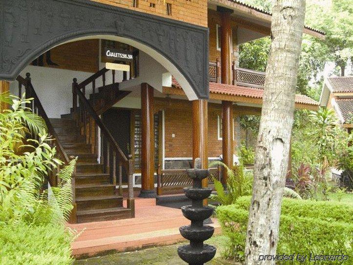 Club Mahindra Ashtamudi Hotel Nīndakara Exterior foto