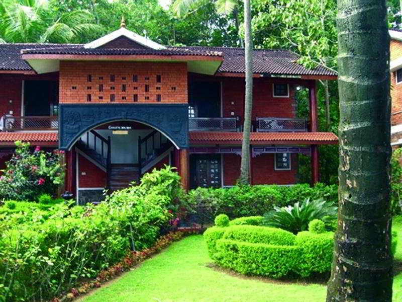 Club Mahindra Ashtamudi Hotel Nīndakara Exterior foto